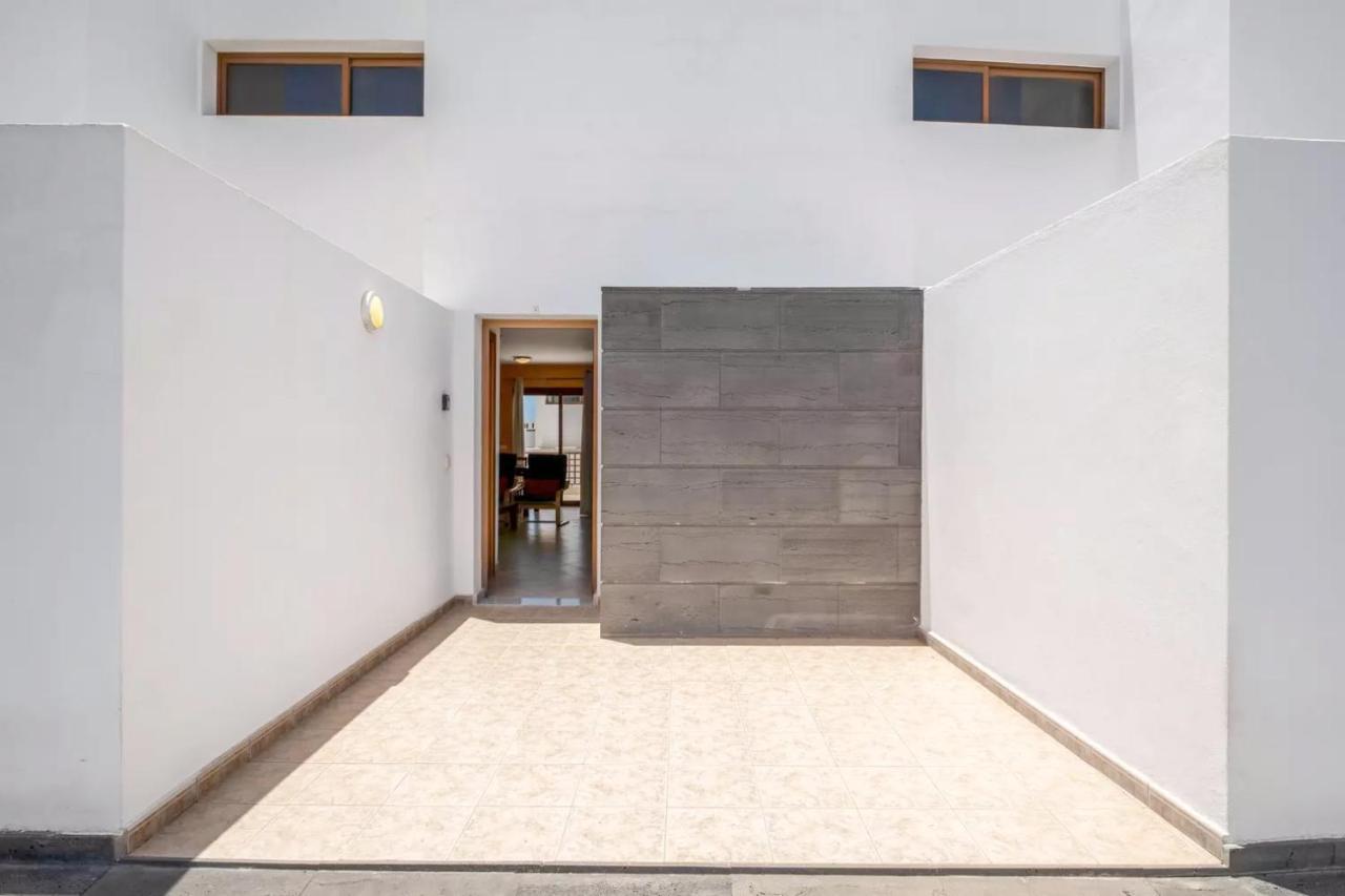 Апартаменты Modern Duplex In Puerto Del Carmen Тиас Экстерьер фото